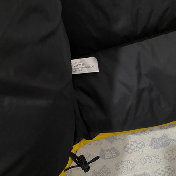 The North Face 700 Fill Puffer Jacket Yellow and Black - Picture 7 of 10